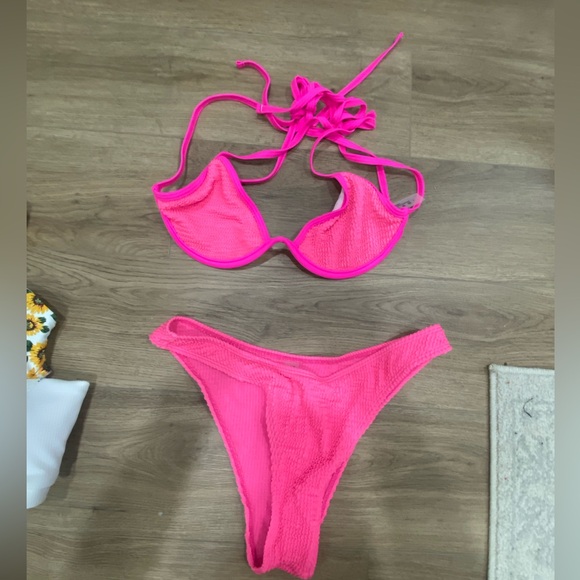 NWT set of 3 women’s bikinis - Picture 3 of 5